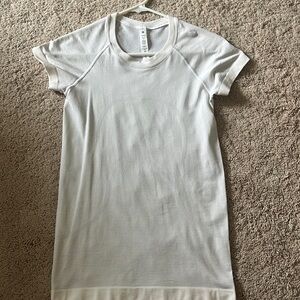 White lululemon swiftly tech